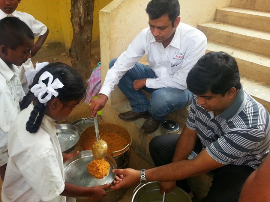 Cisco India employees fight hunger by supporting Akshaya Patra 